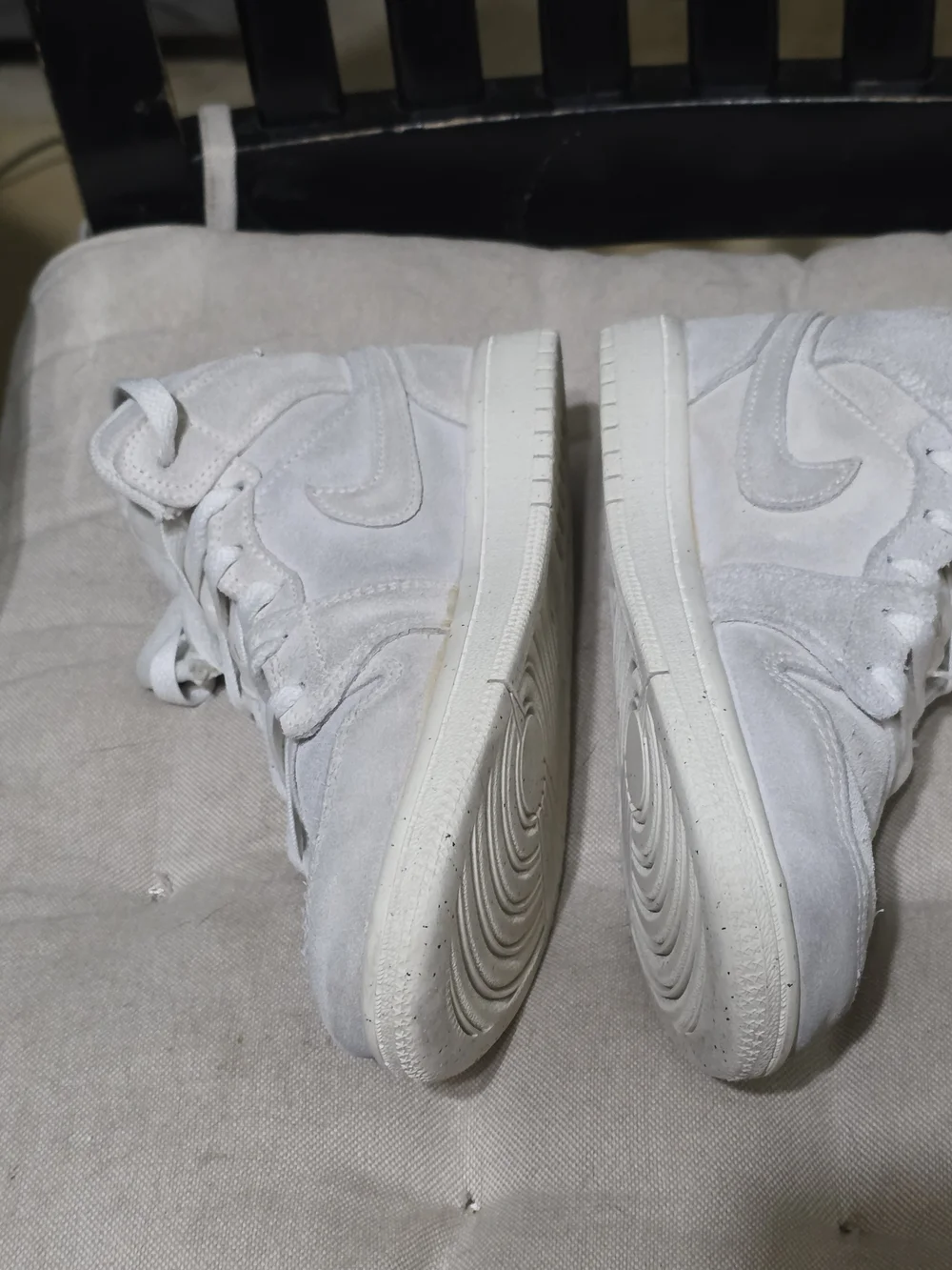 Jordan 1 Mid SE Craft Pale Ivory Sneakers Size 2Y Used